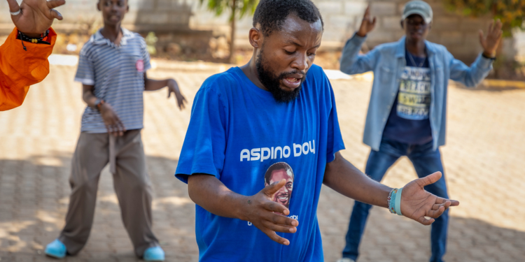 In Kampala, Music is Helping Congolese Migrants to “Hold it Together”