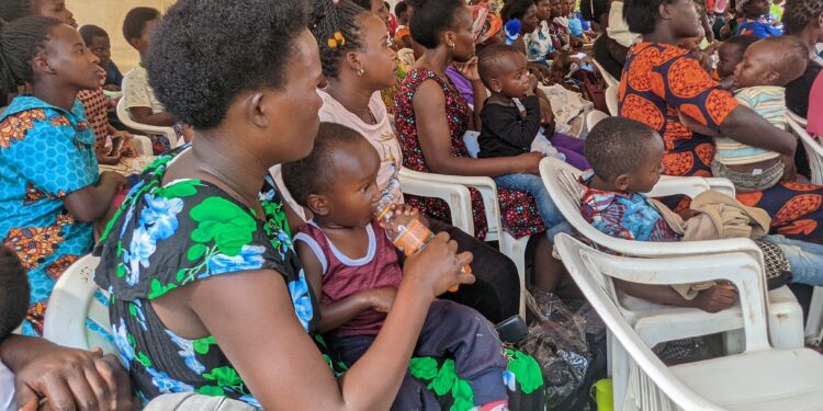Mothers Team Up to Save for Childbirth Emergencies in Rural Uganda