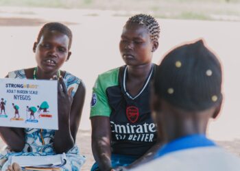 Neighborhood Talk Therapy Unites Mother Amid Family Pressure