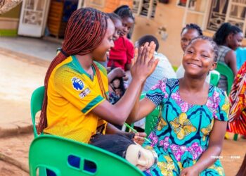 Dropout to Dreamer: Teenage Girls Break Cycle After Pregnancy